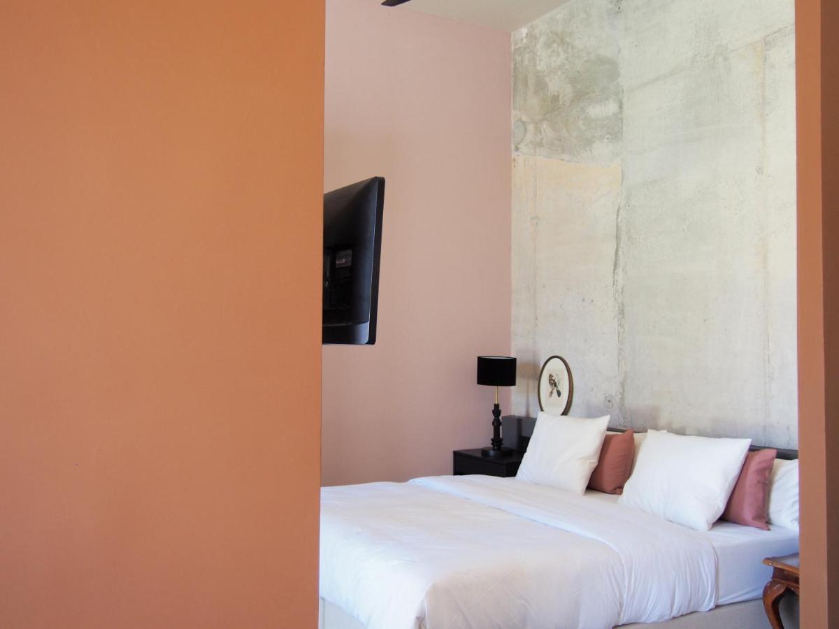 9 Malaga, Three Unique With Private Plunge Pool *